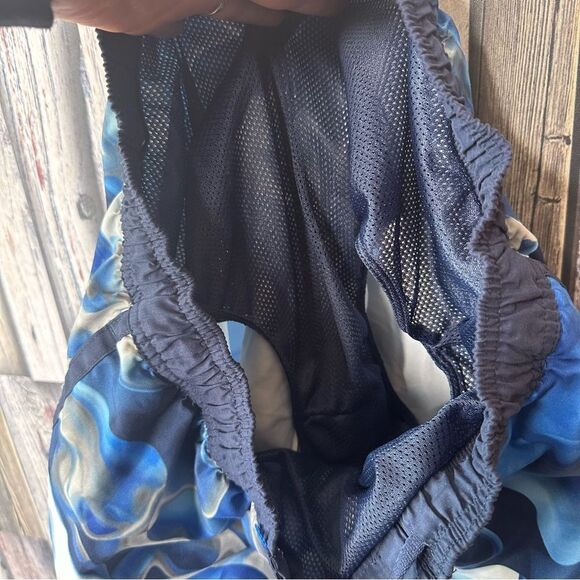 Nike Blue and White Men's Swim Trunks - Picture 9 of 9